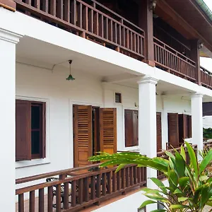 *** Guest house Cold River Laos